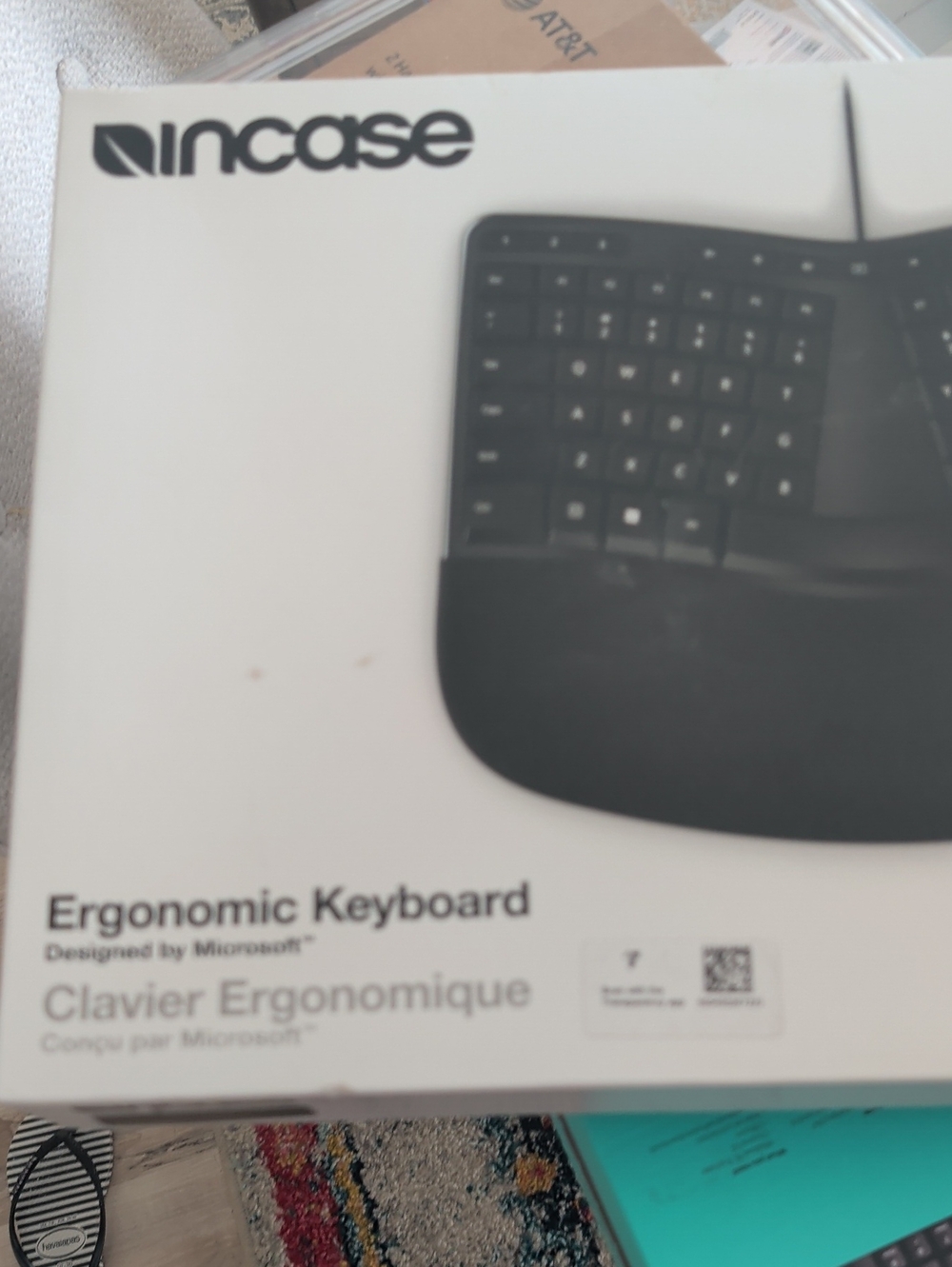 Incase Ergonomic Keyboard - Black - NEW IN BOX